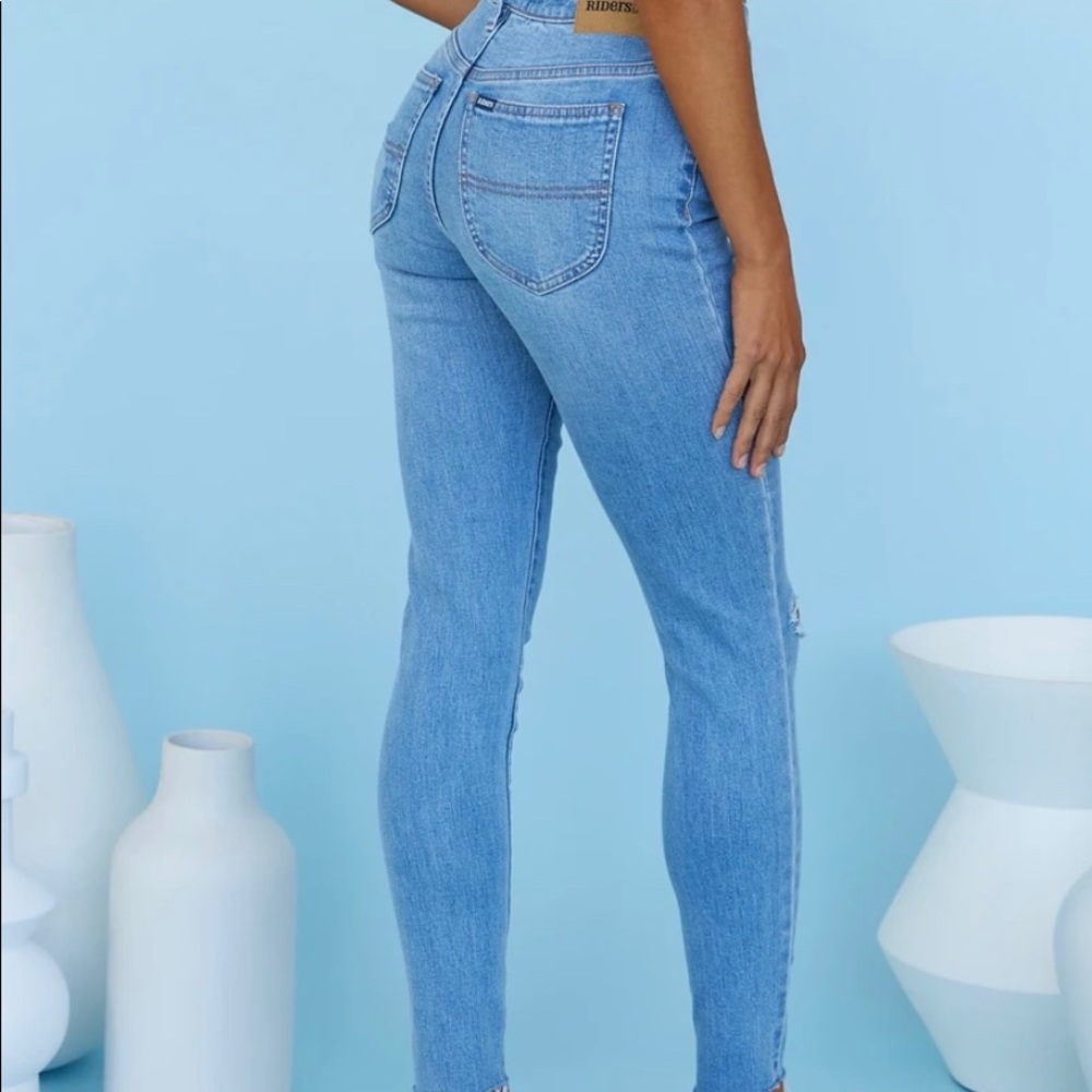Jeans - Picture 2 of 4